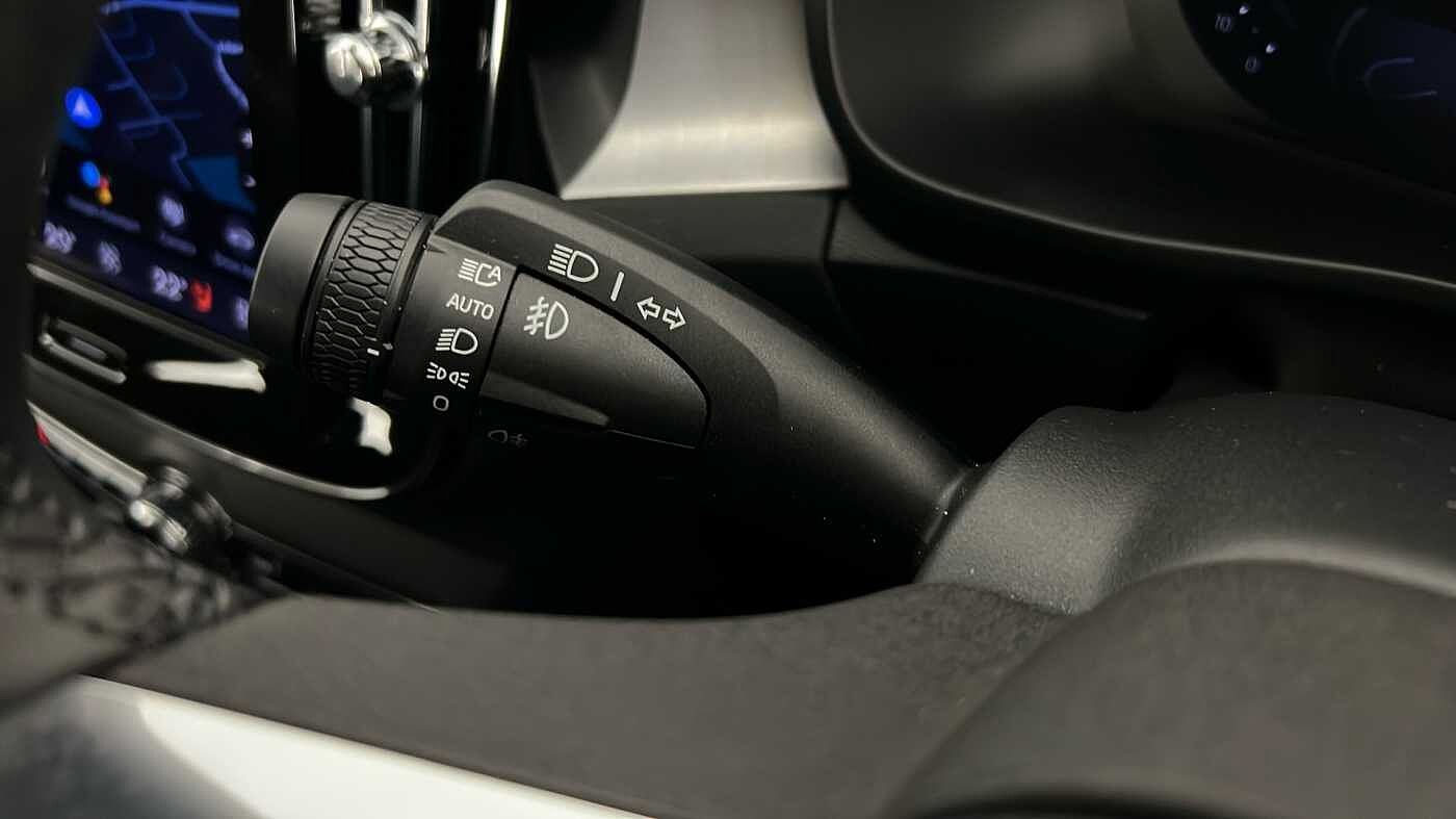 Used Volvo XC40 2025 for sale - 76854654: Photo 39