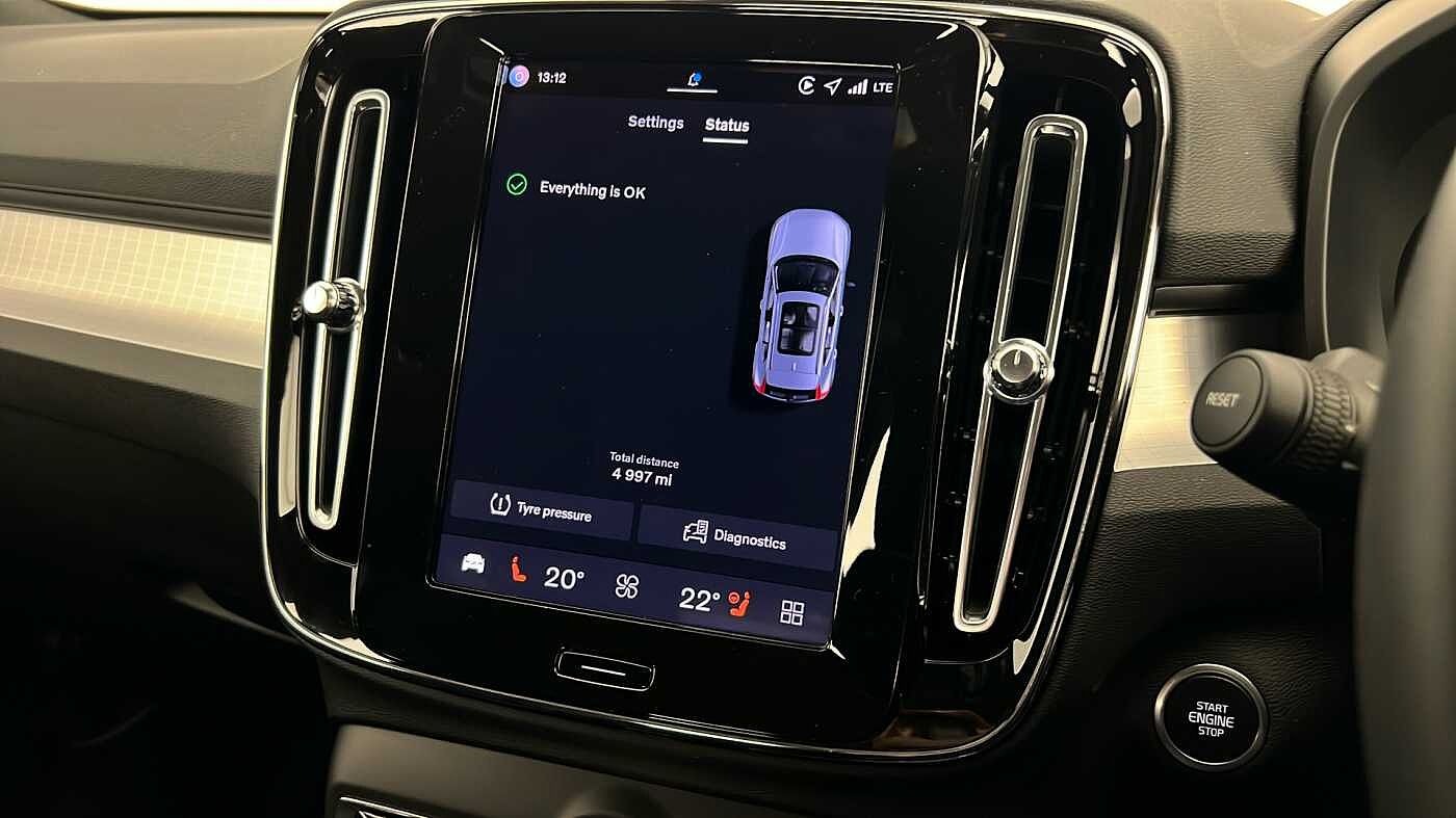 Used Volvo XC40 2025 for sale - 76854654: Photo 44