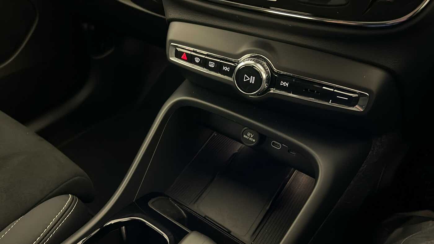 Used Volvo XC40 2025 for sale - 76854654: Photo 45