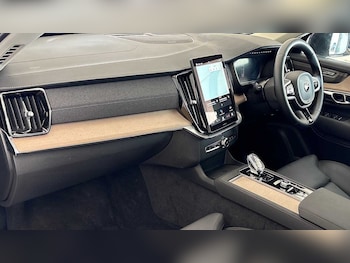 Used Volvo XC90 2025 for sale - 79468803: Photo