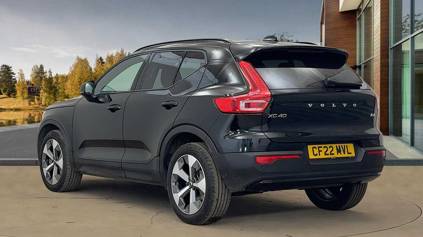 Used Volvo XC40 2022 for sale - 77366925: Photo 2
