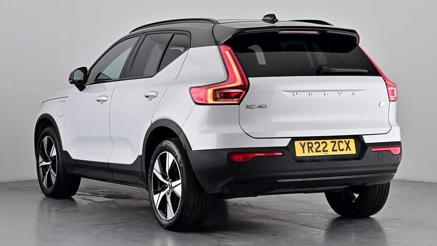 Used Volvo XC40 2022 for sale - 77005011: Photo 2