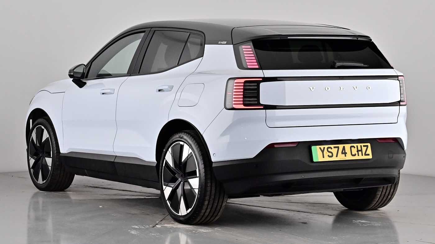 Used Volvo EX30 2024 for sale - 76664385: Photo 2