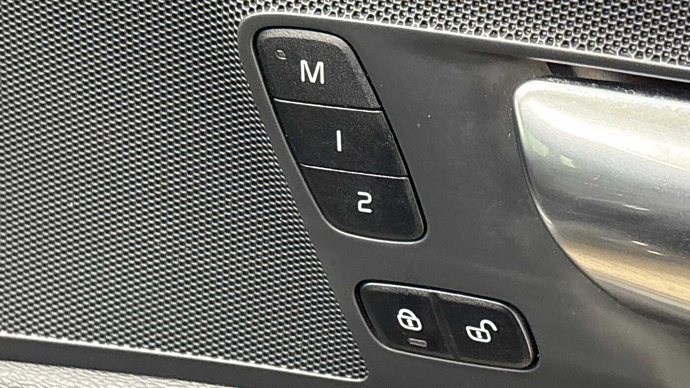 Used Volvo XC60 2021 for sale - 76796370: Photo 20