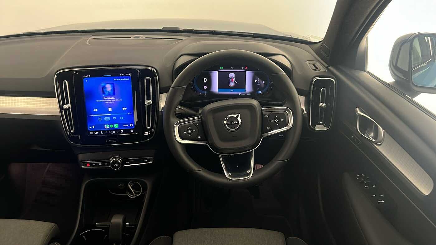 Used Volvo XC40 2023 for sale - 76104229: Photo 12