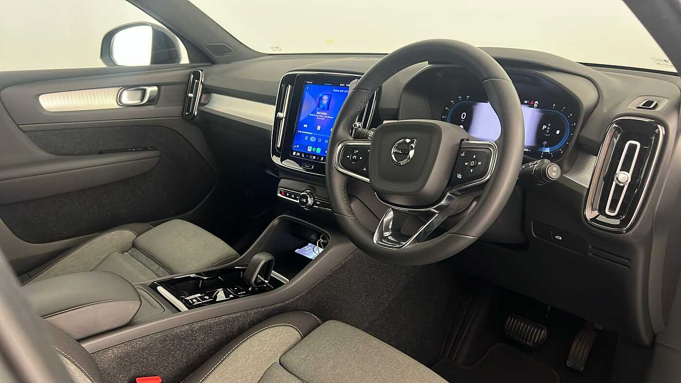 Used Volvo XC40 2023 for sale - 76104229: Photo 16