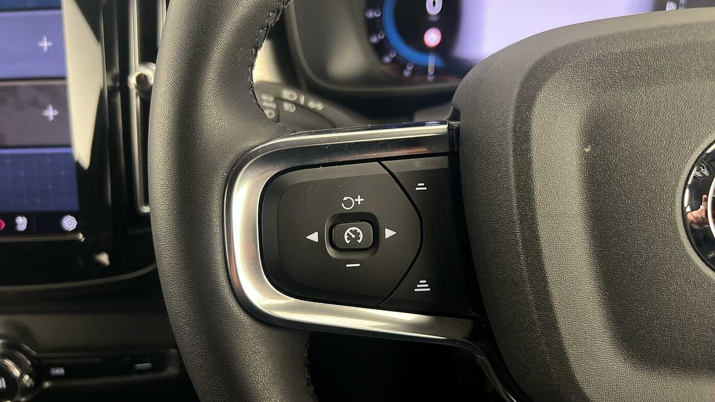 Used Volvo XC40 2023 for sale - 76104229: Photo 19