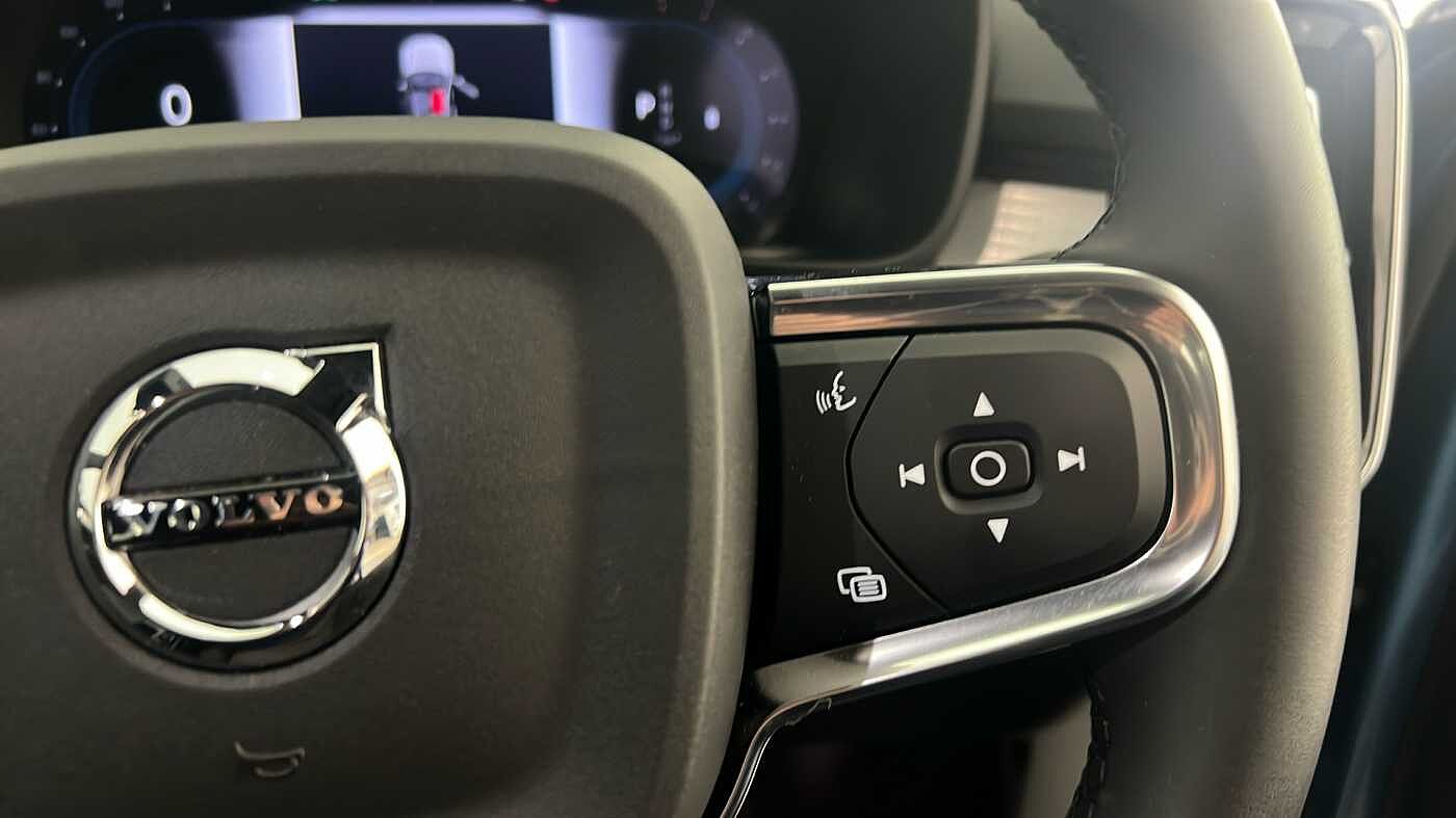 Used Volvo XC40 2023 for sale - 76104229: Photo 20
