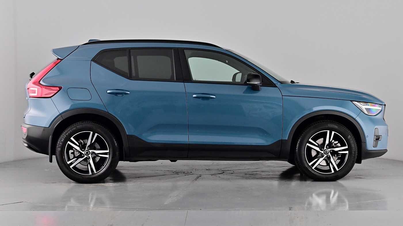 Used Volvo XC40 2023 for sale - 76104229: Photo 3
