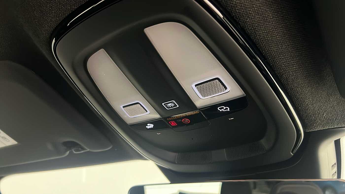 Used Volvo XC40 2023 for sale - 76104229: Photo 32