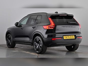 Used Volvo XC40 2025 for sale - 79031679: Photo