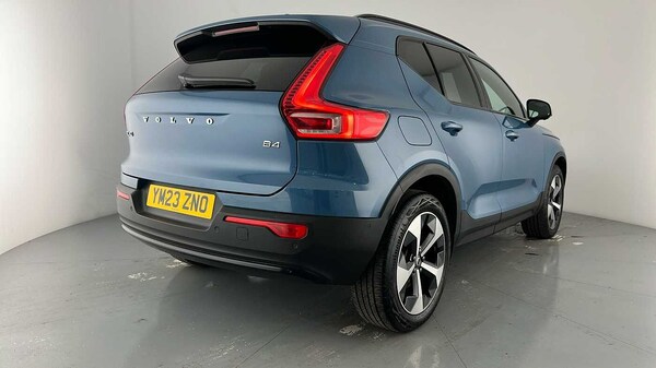 Used Volvo XC40 2023 for sale - 76172472: Photo 29
