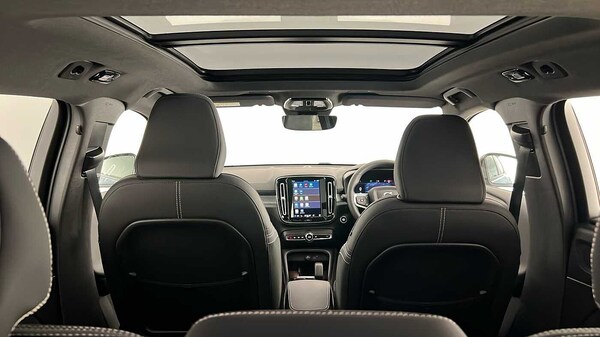Used Volvo XC40 2023 for sale - 76172472: Photo 43