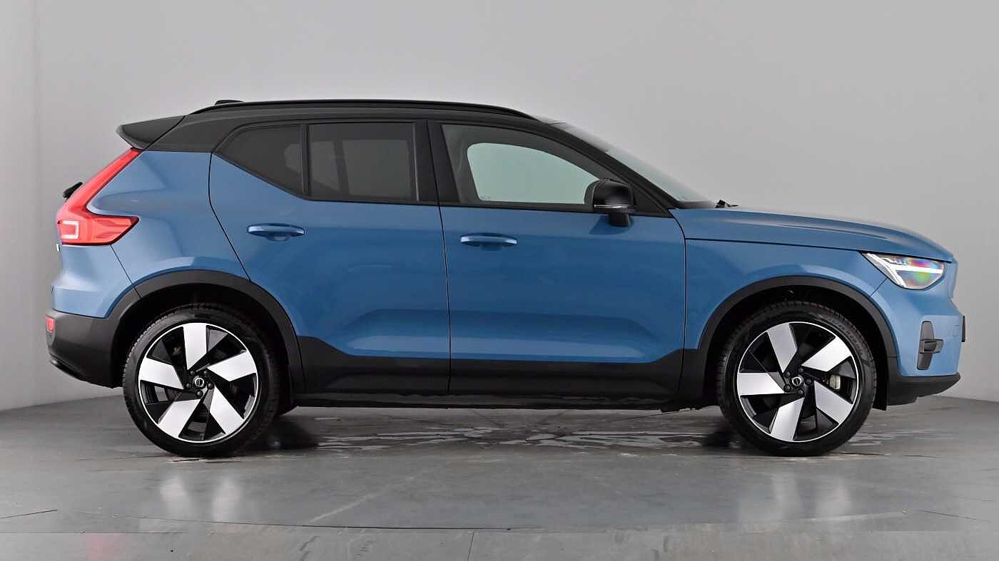 Used Volvo XC40 2022 for sale - 77312363: Photo 3