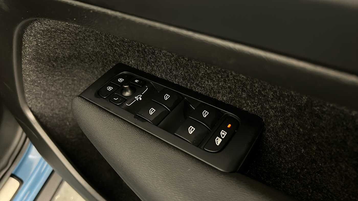 Used Volvo XC40 2022 for sale - 77312363: Photo 34