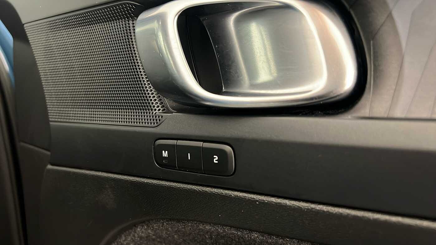 Used Volvo XC40 2022 for sale - 77312363: Photo 35