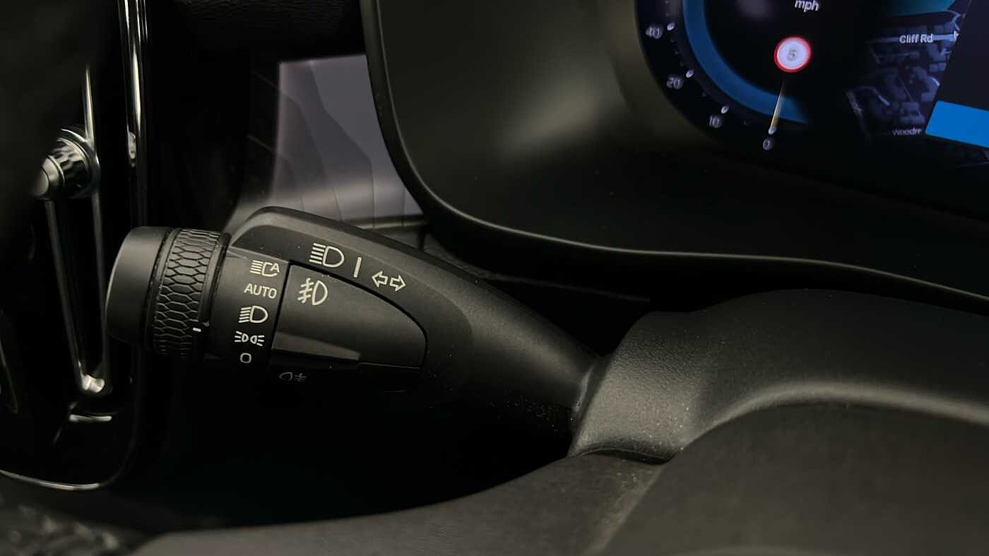 Used Volvo XC40 2022 for sale - 77312363: Photo 38