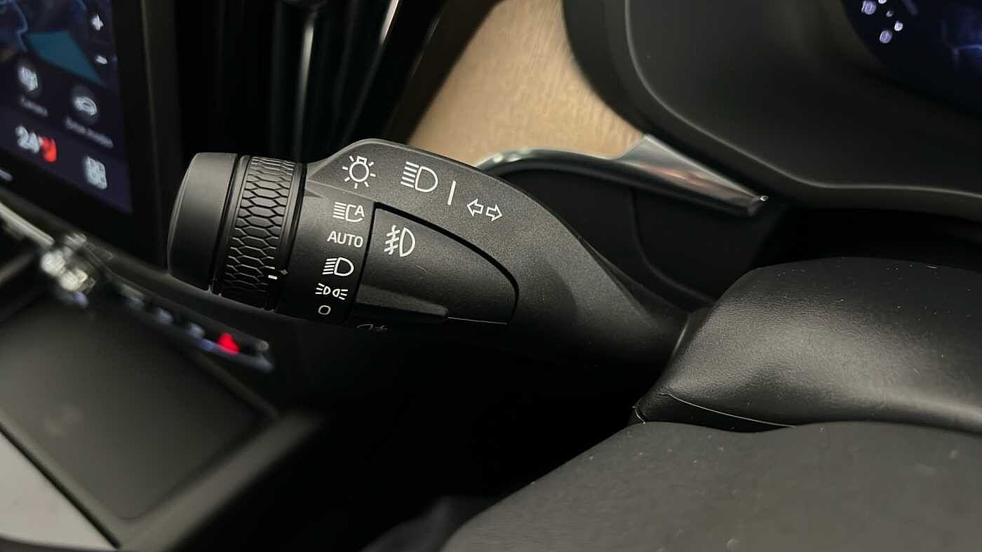 Used Volvo XC60 2025 for sale - 77137623: Photo 40