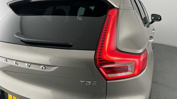 Used Volvo XC40 2019 for sale - 76332257: Photo 28