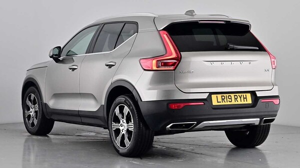 Used Volvo XC40 2019 for sale - 76332257: Photo 2