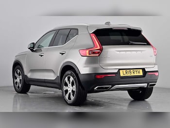 Used Volvo XC40 2019 for sale - 76332257: Photo 2