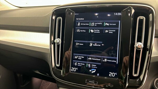 Used Volvo XC40 2019 for sale - 76332257: Photo 33
