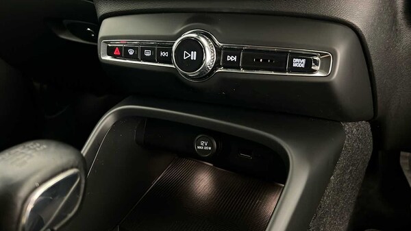 Used Volvo XC40 2019 for sale - 76332257: Photo 36
