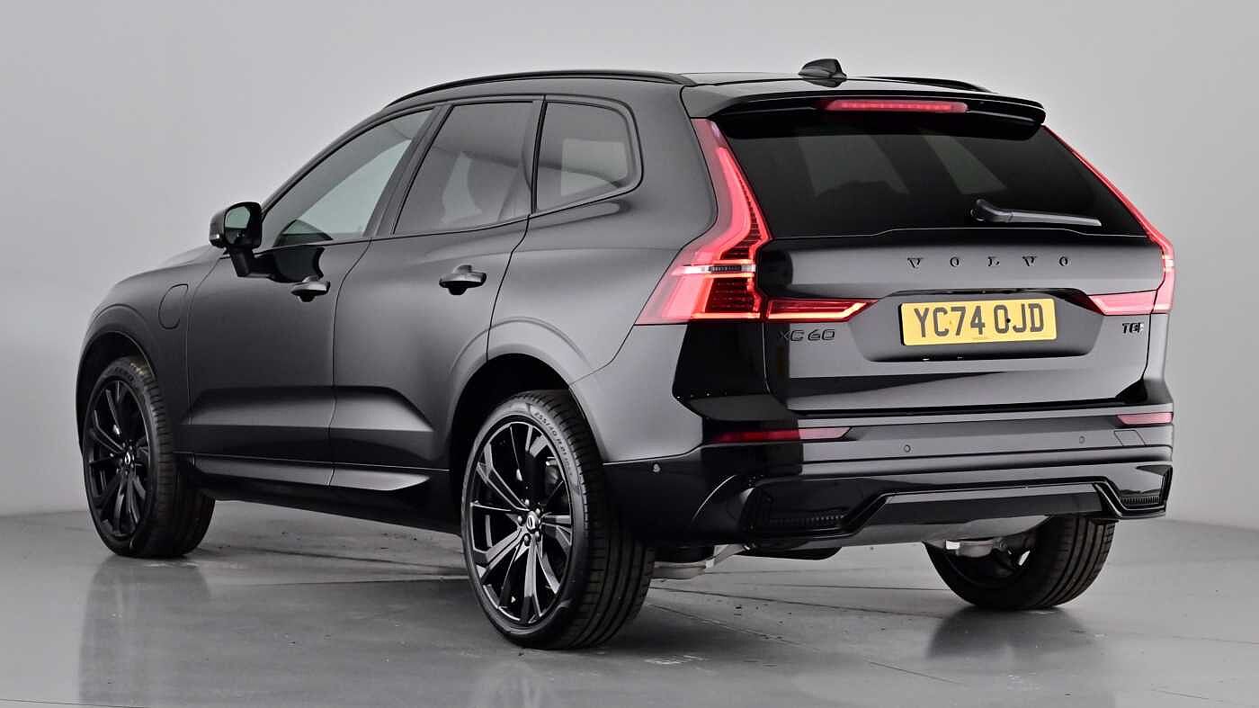 Used Volvo XC60 2024 for sale - 76117012: Photo 2