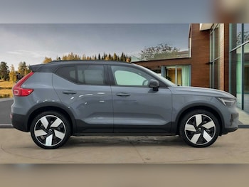 Used Volvo XC40 2022 for sale - 77366927: Photo