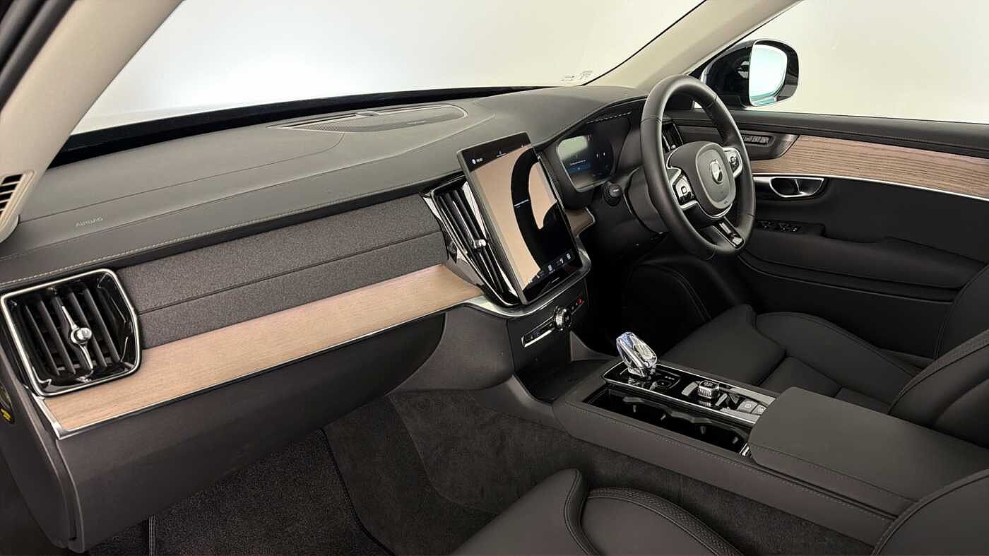 Used Volvo XC90 2025 for sale - 77818964: Photo 3