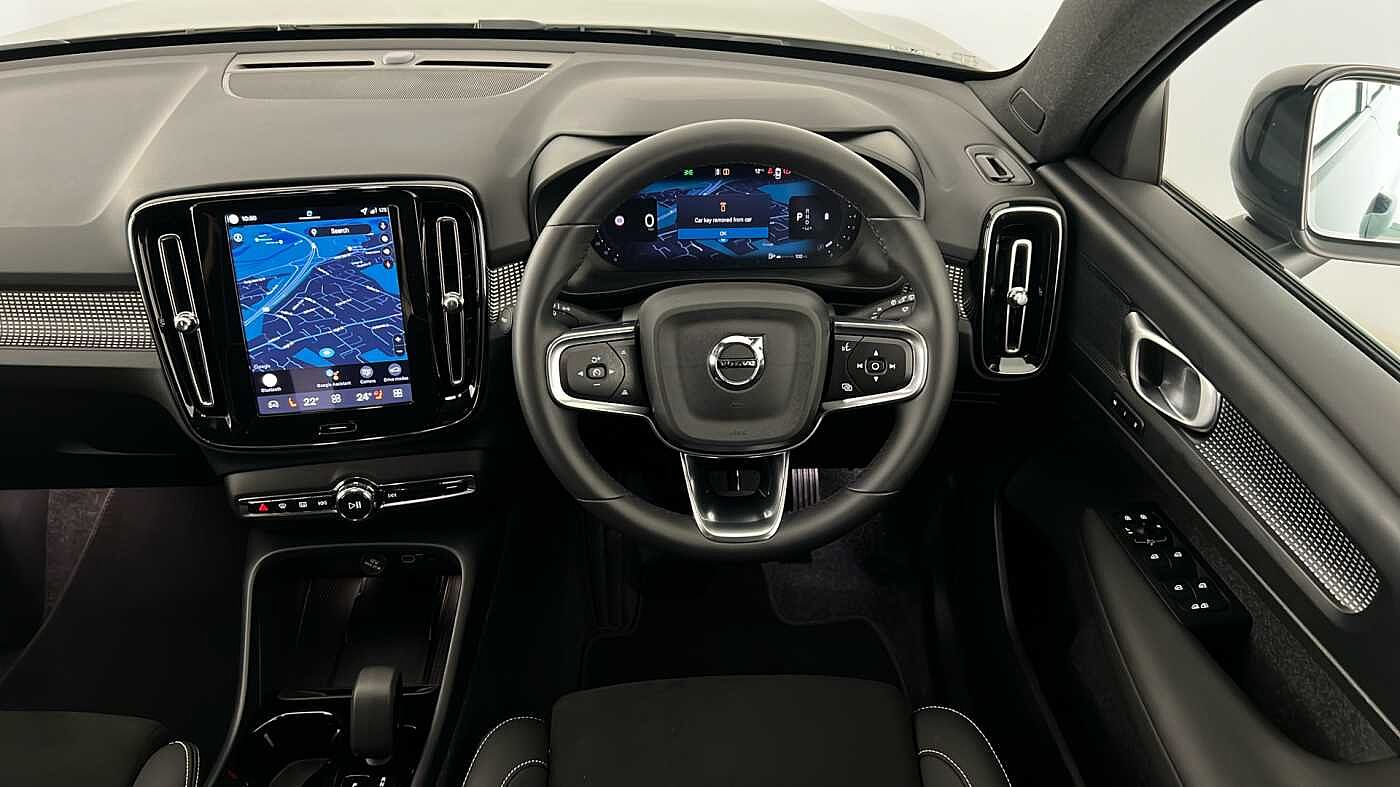 Used Volvo XC40 2025 for sale - 77095349: Photo 10