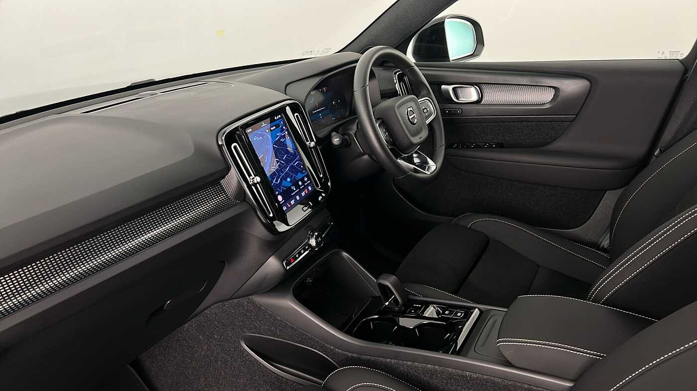 Used Volvo XC40 2025 for sale - 77095349: Photo 19