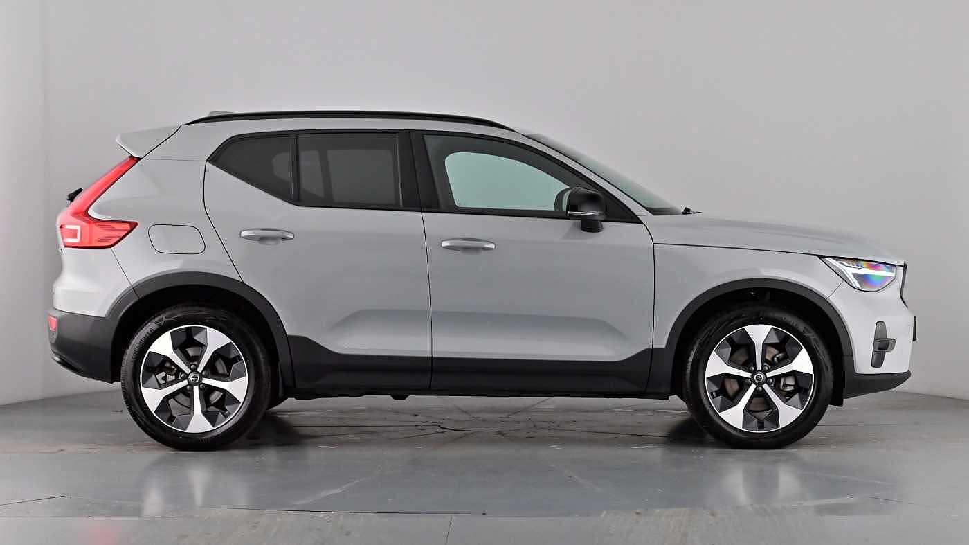 Used Volvo XC40 2025 for sale - 77095349: Photo 3