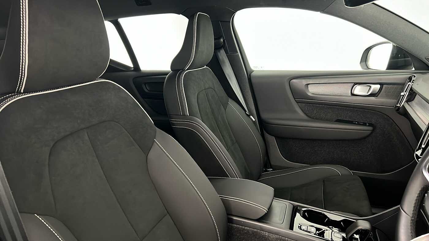 Used Volvo XC40 2025 for sale - 77095349: Photo 35