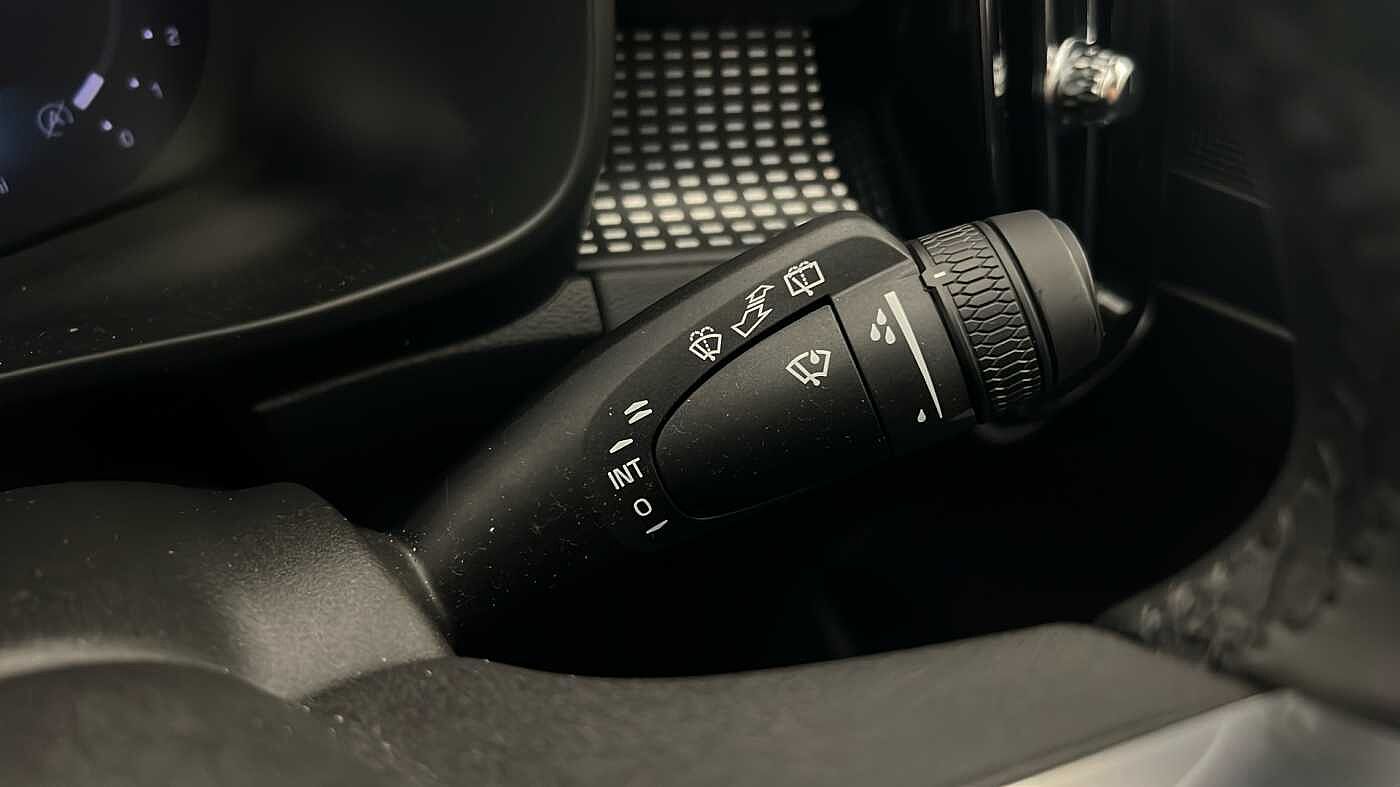 Used Volvo XC40 2025 for sale - 77095349: Photo 38