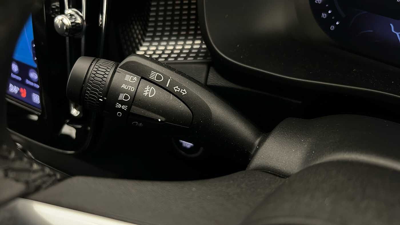 Used Volvo XC40 2025 for sale - 77095349: Photo 39