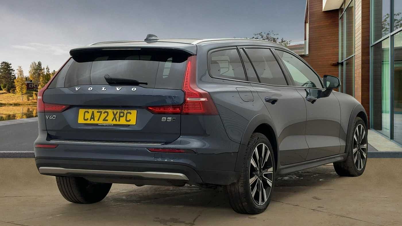 Used Volvo V60 2022 for sale - 77366923: Photo 5