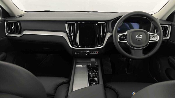 Used Volvo V60 2025 for sale - 75481202: Photo 10