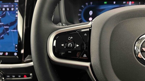 Used Volvo V60 2025 for sale - 75481202: Photo 16