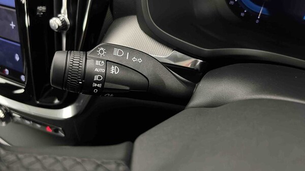Used Volvo V60 2025 for sale - 75481202: Photo 37
