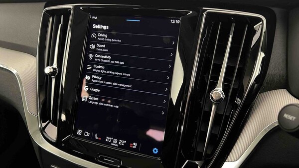 Used Volvo V60 2025 for sale - 75481202: Photo 38
