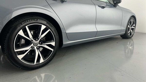 Used Volvo V60 2022 for sale - 75652741: Photo 30