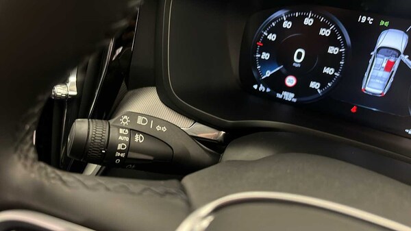 Used Volvo V60 2022 for sale - 75652741: Photo 32