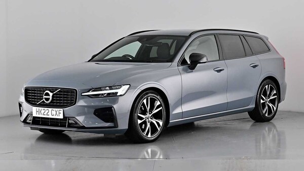 Used Volvo V60 2022 for sale - 75652741: Photo 4