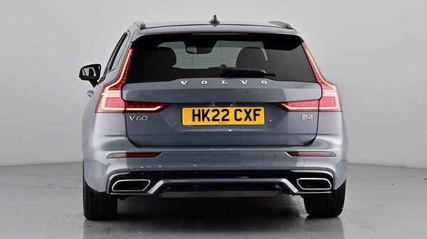 Used Volvo V60 2022 for sale - 75652741: Photo 5