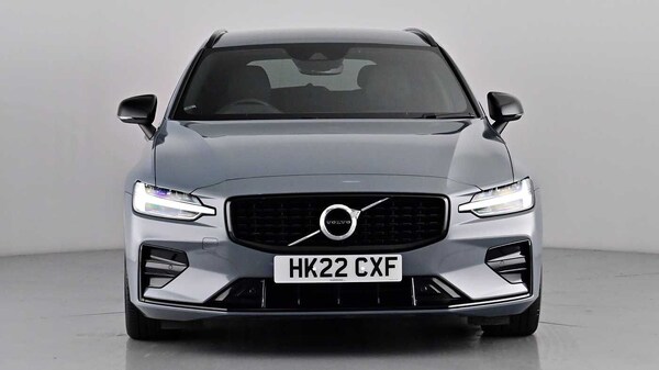 Used Volvo V60 2022 for sale - 75652741: Photo 8