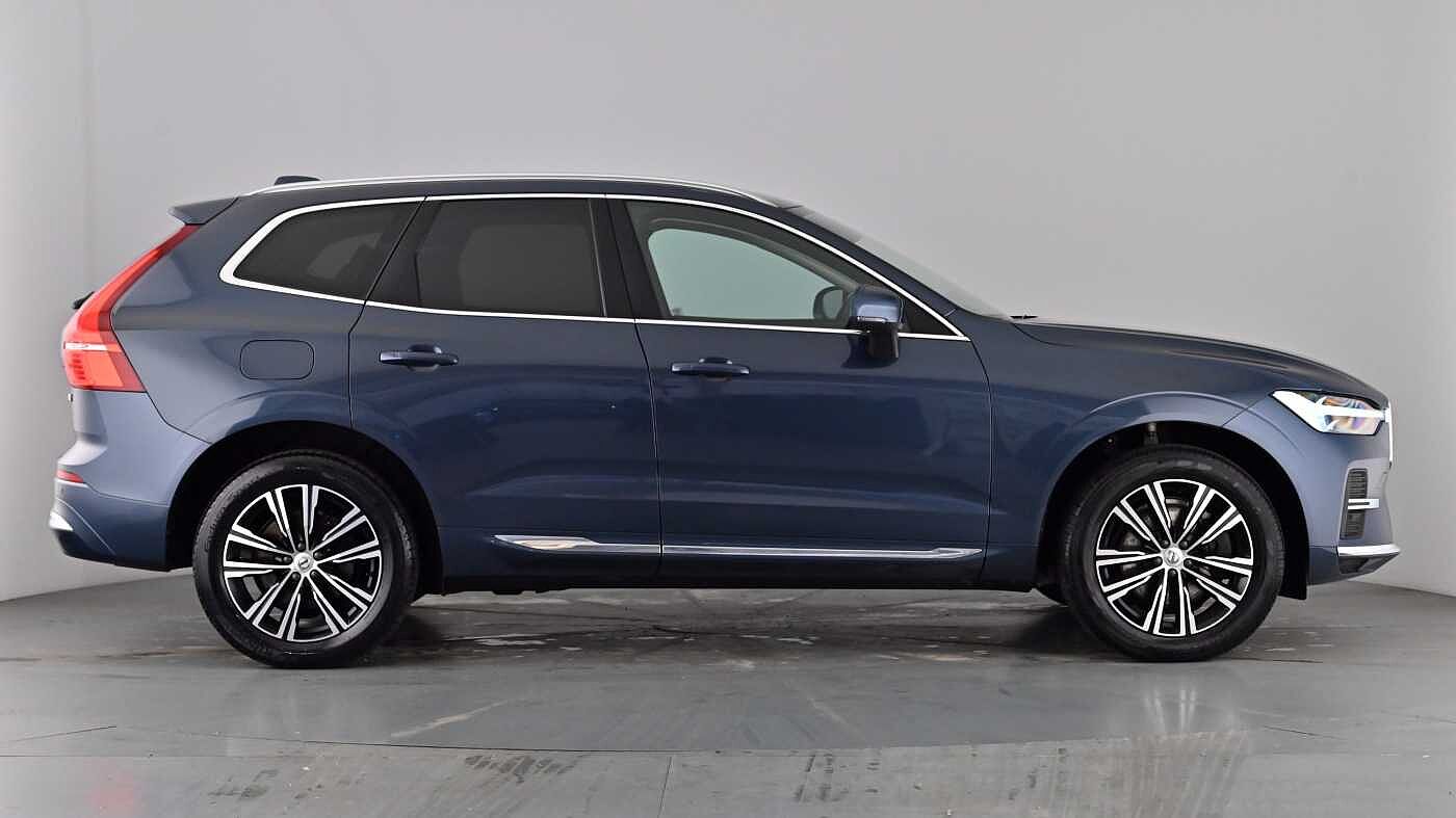 Used Volvo XC60 2022 for sale - 77981163: Photo 3