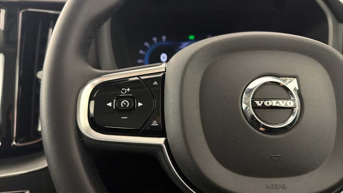 Used Volvo XC60 2022 for sale - 77312381: Photo 19