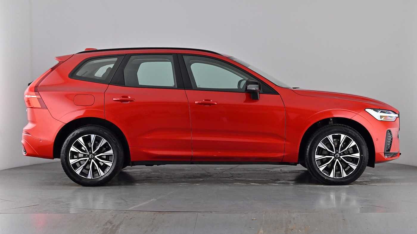 Used Volvo XC60 2022 for sale - 77312381: Photo 3