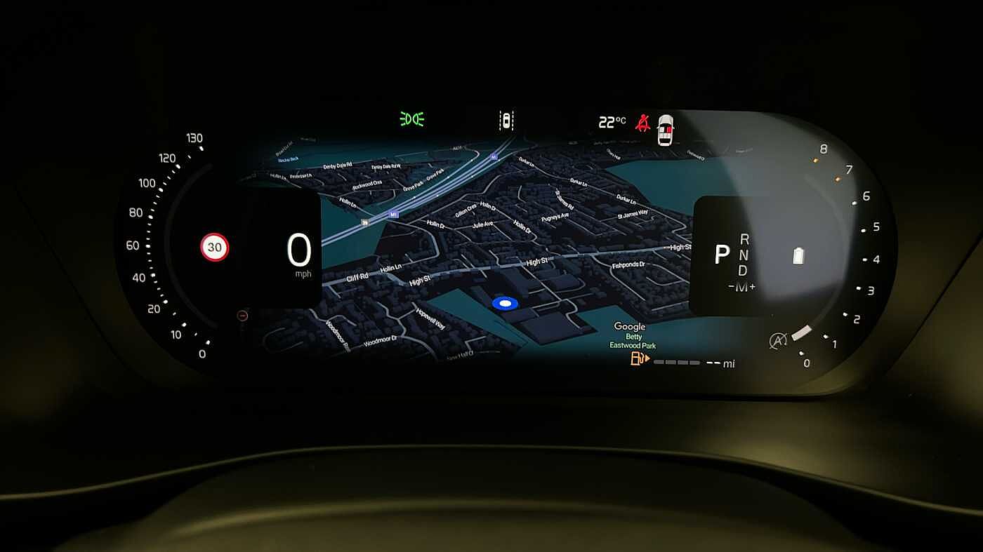 Used Volvo XC40 2025 for sale - 76780318: Photo 14